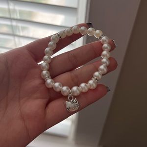 Hello kitty pearl bracelet